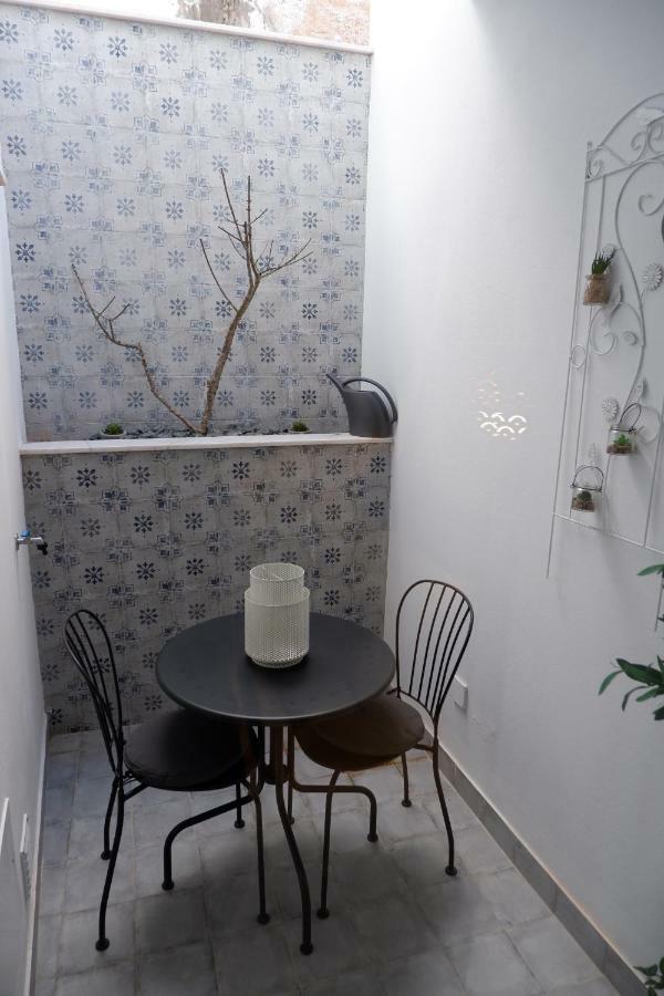 VI Mar - Guest House ลากอส ภายนอก รูปภาพ