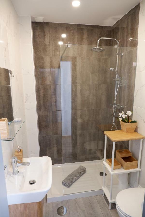 VI Mar - Guest House ลากอส ภายนอก รูปภาพ